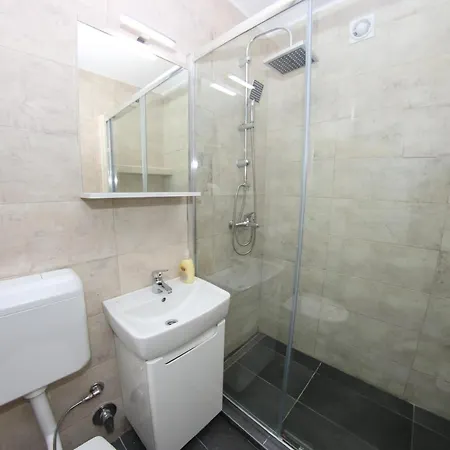 Grbavica Shopping Studio *